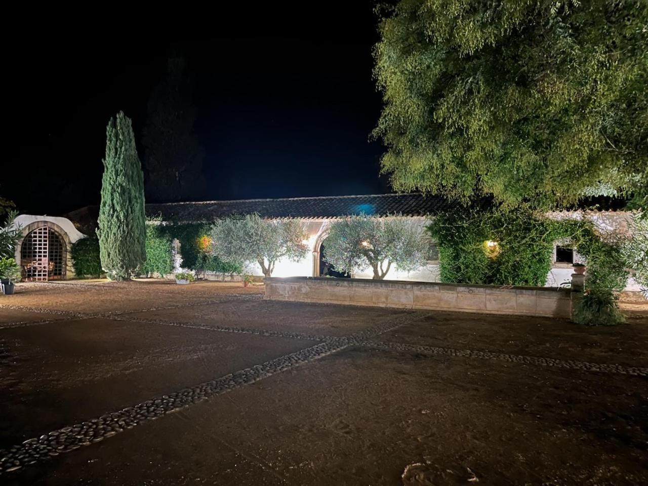 Vila Mas Des Becasses, En Provence - 22 Personnes Arles Exteriér fotografie